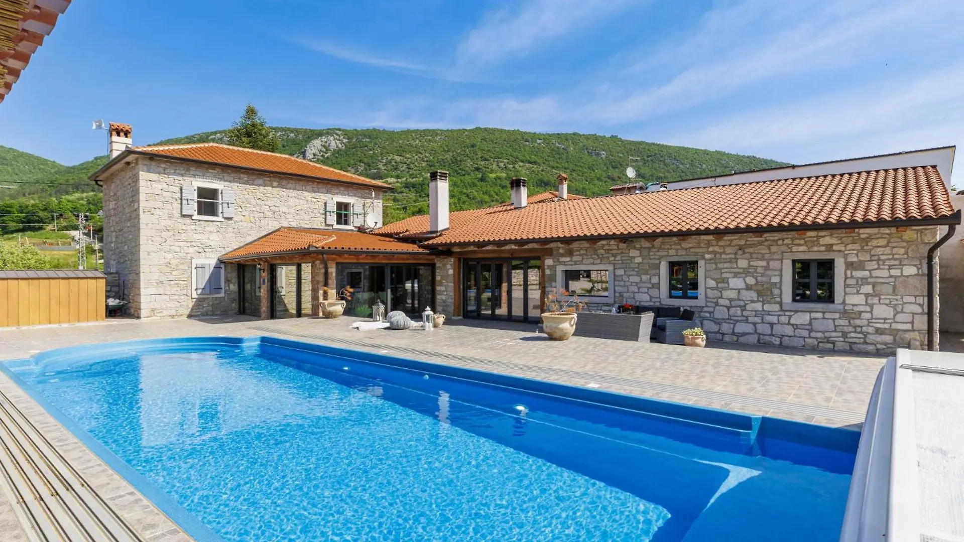 Villa Tina By Interhome Livade